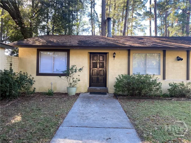 $1,890 | 16 South Stillwood Court, Savannah, GA 31419