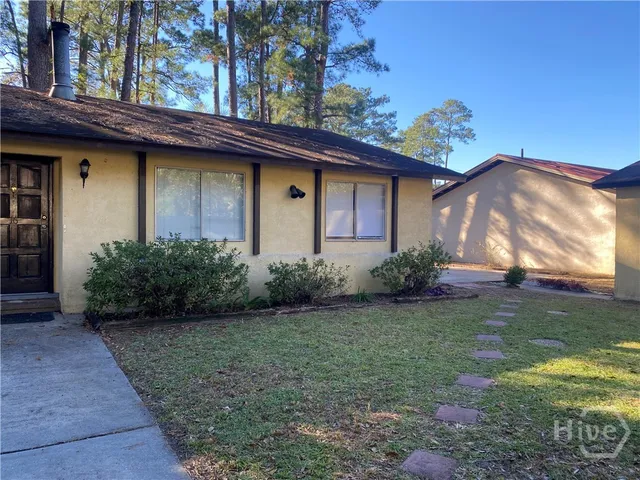 $1,890 | 16 South Stillwood Court, Savannah, GA 31419