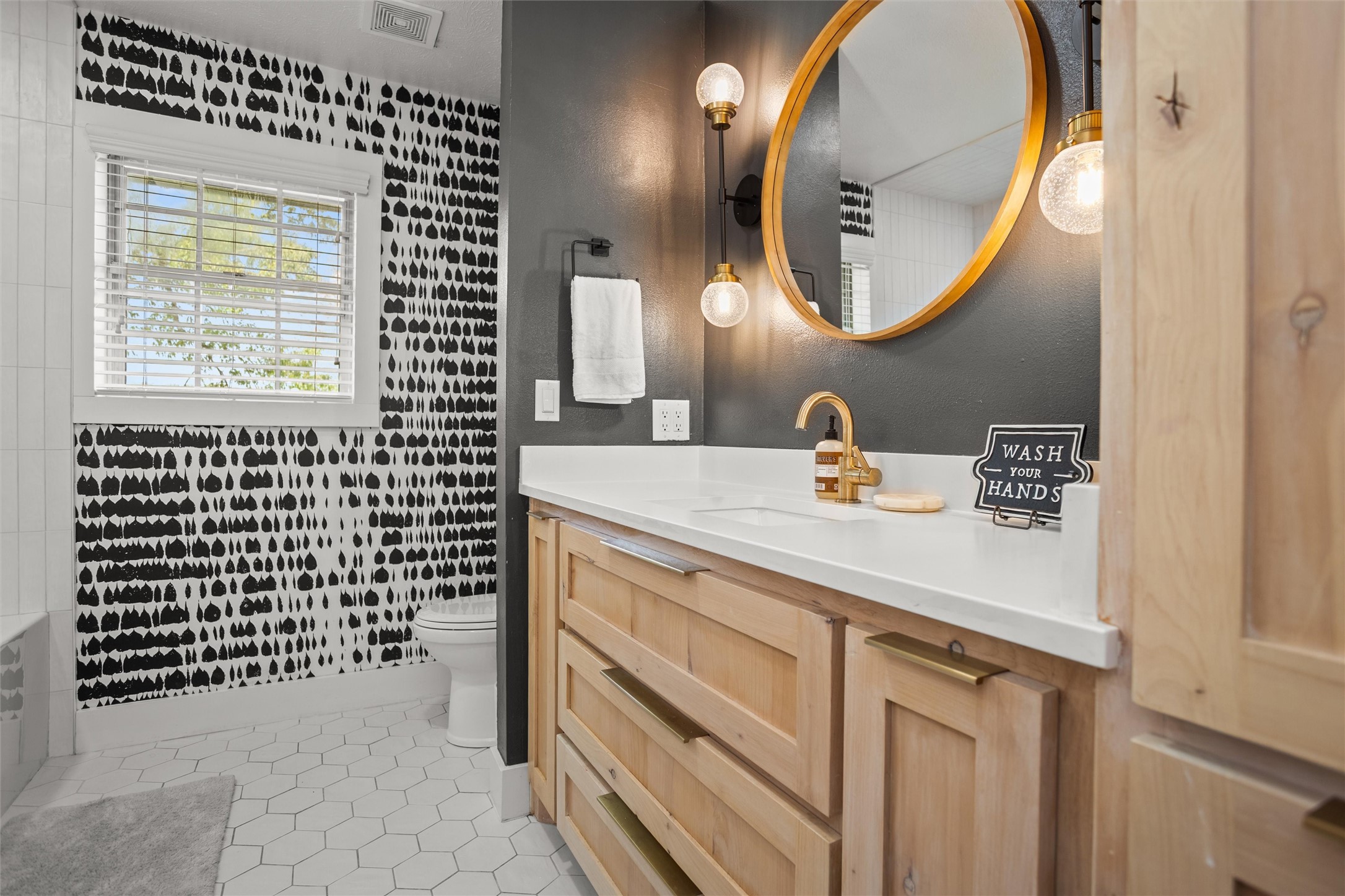 1221 Lone Star Road Lufkin, TX 75901 - Photo 19 of 43