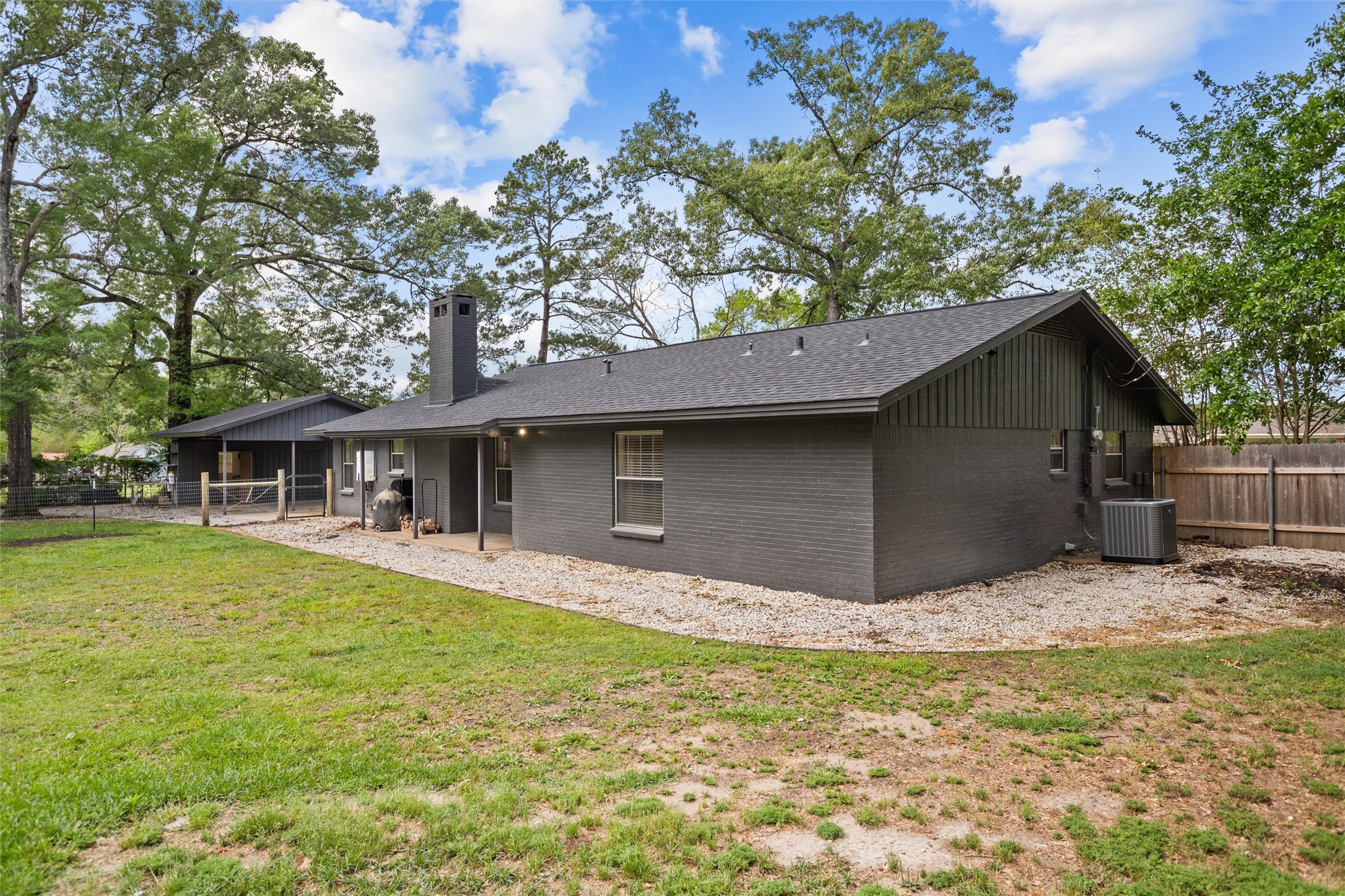 1221 Lone Star Road Lufkin, TX 75901 - Photo 36 of 43