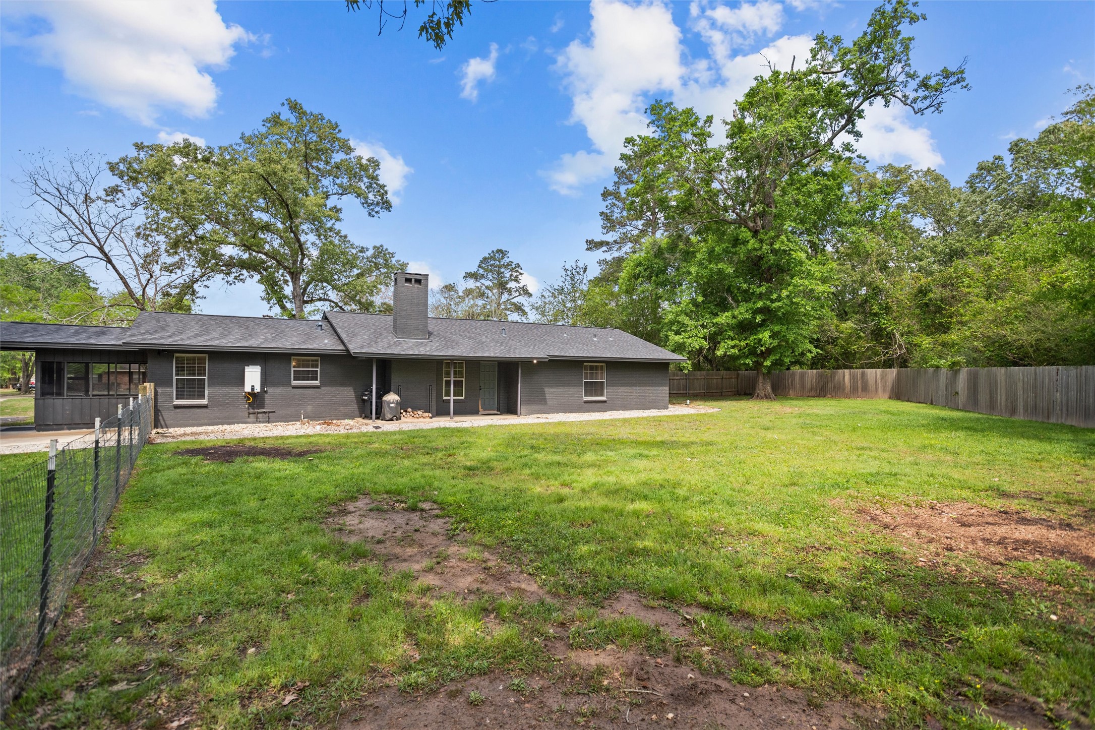 1221 Lone Star Road Lufkin, TX 75901 - Photo 37 of 43