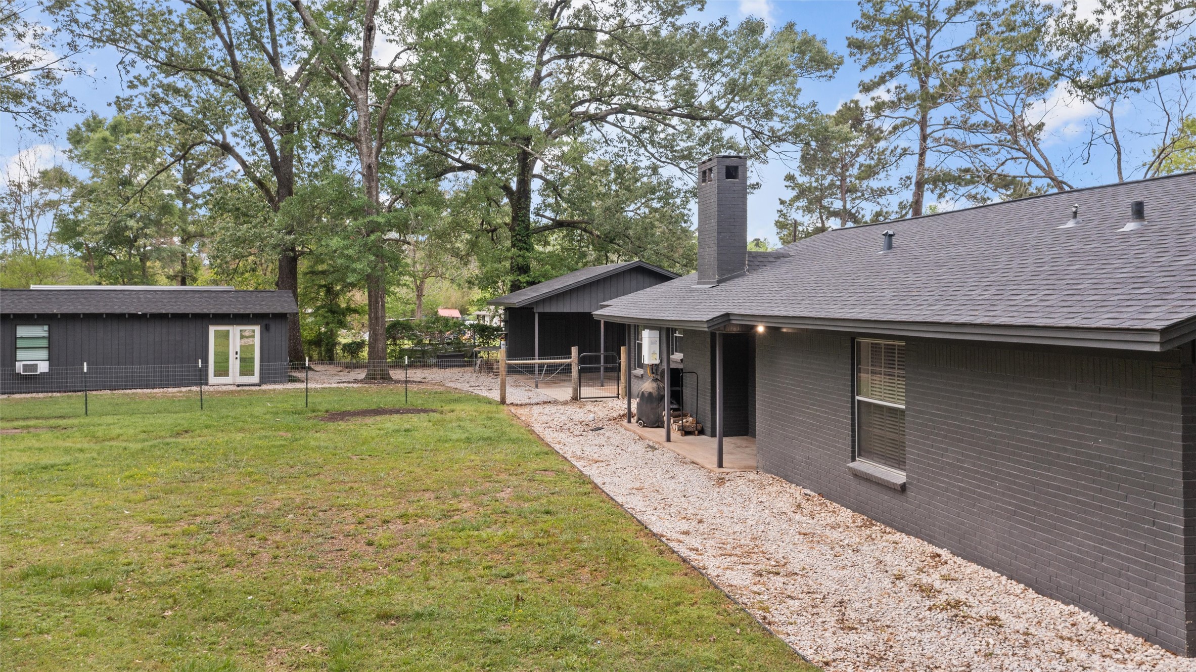 1221 Lone Star Road Lufkin, TX 75901 - Photo 40 of 43
