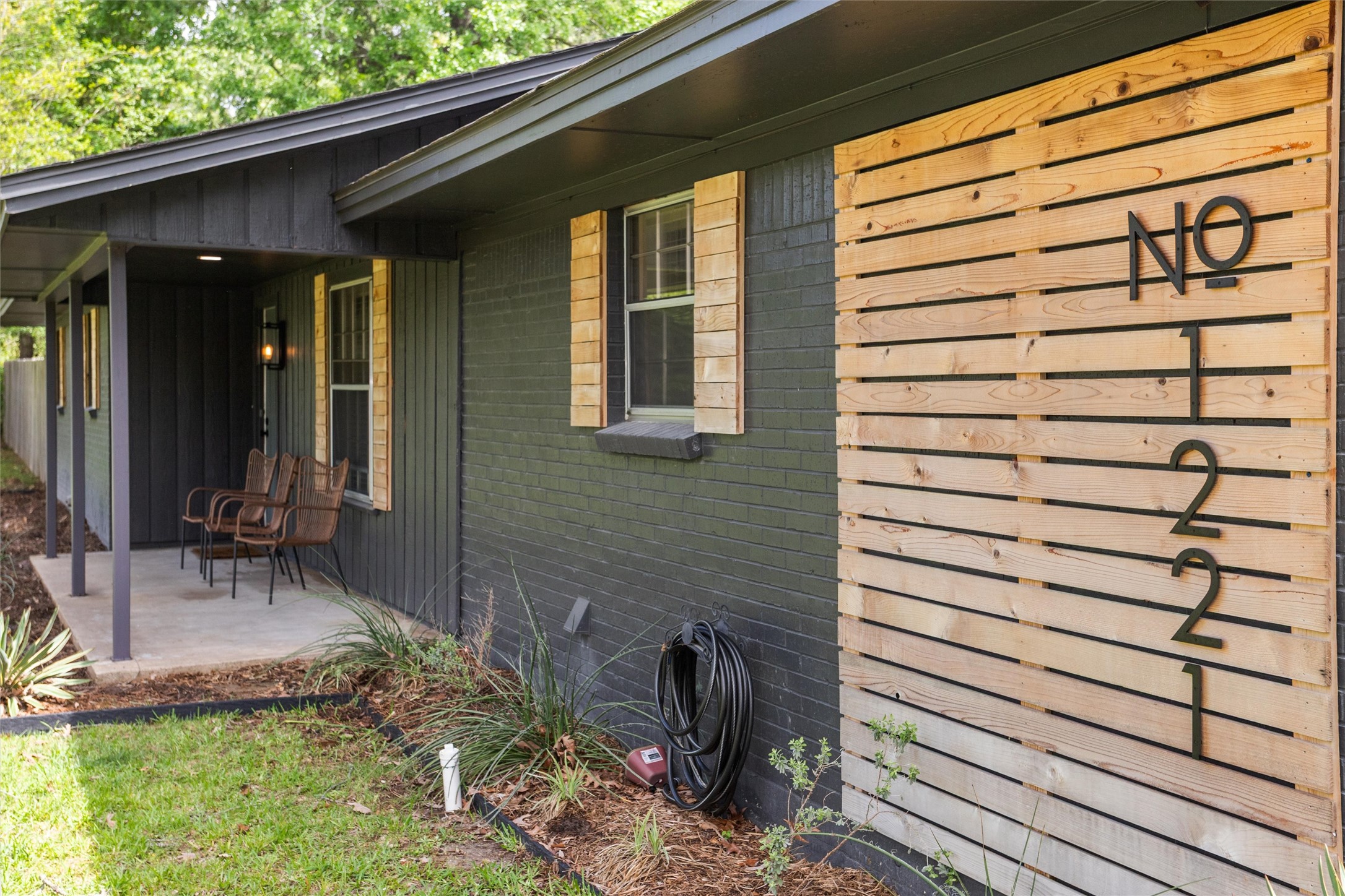 1221 Lone Star Road Lufkin, TX 75901 - Photo 5 of 43