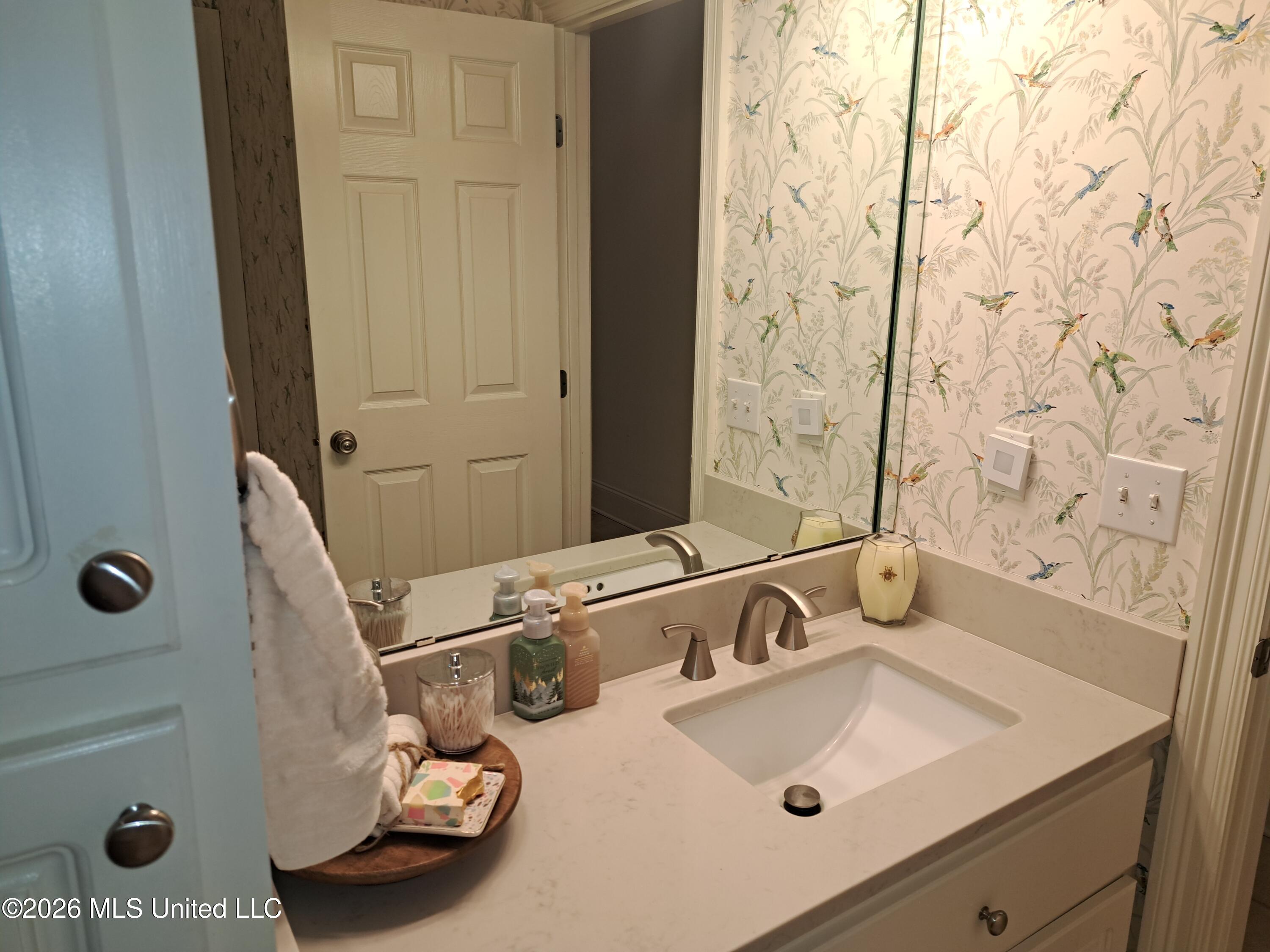 105 Alicetown Cove Ridgeland, MS 39157 - Photo 23 of 29 Guest Bath 2