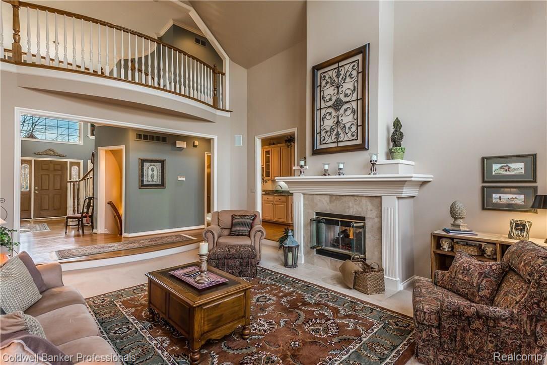 1391 Pebble Ridge Drive Rochester, MI 48307 - Photo 13 of 99 016-Great_Room-3730093-large.jpg