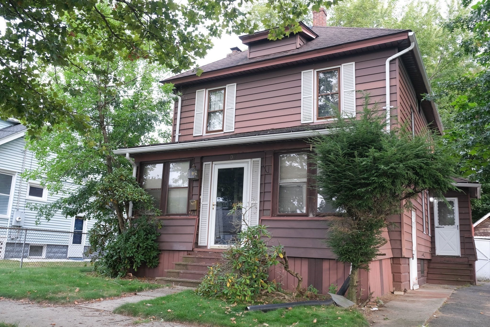 103 Farnsworth Street Springfield, MA 01107 - Photo 1 of 23 Gallery Image 1