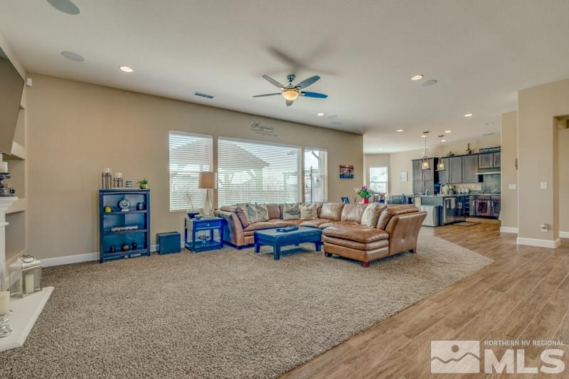 340 Shady Valley Road Sparks, NV 89441 - Photo 7 of 26 Photo 7
