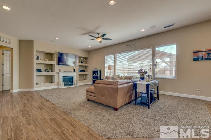 340 Shady Valley Road Sparks, NV 89441 - Photo 8 of 26 Photo 8