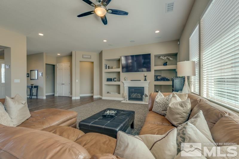 340 Shady Valley Road Sparks, NV 89441 - Photo 9 of 26 Photo 9
