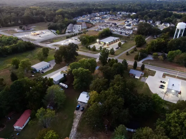 $324,900 | 506 Church Street, White Bluff, TN 37187