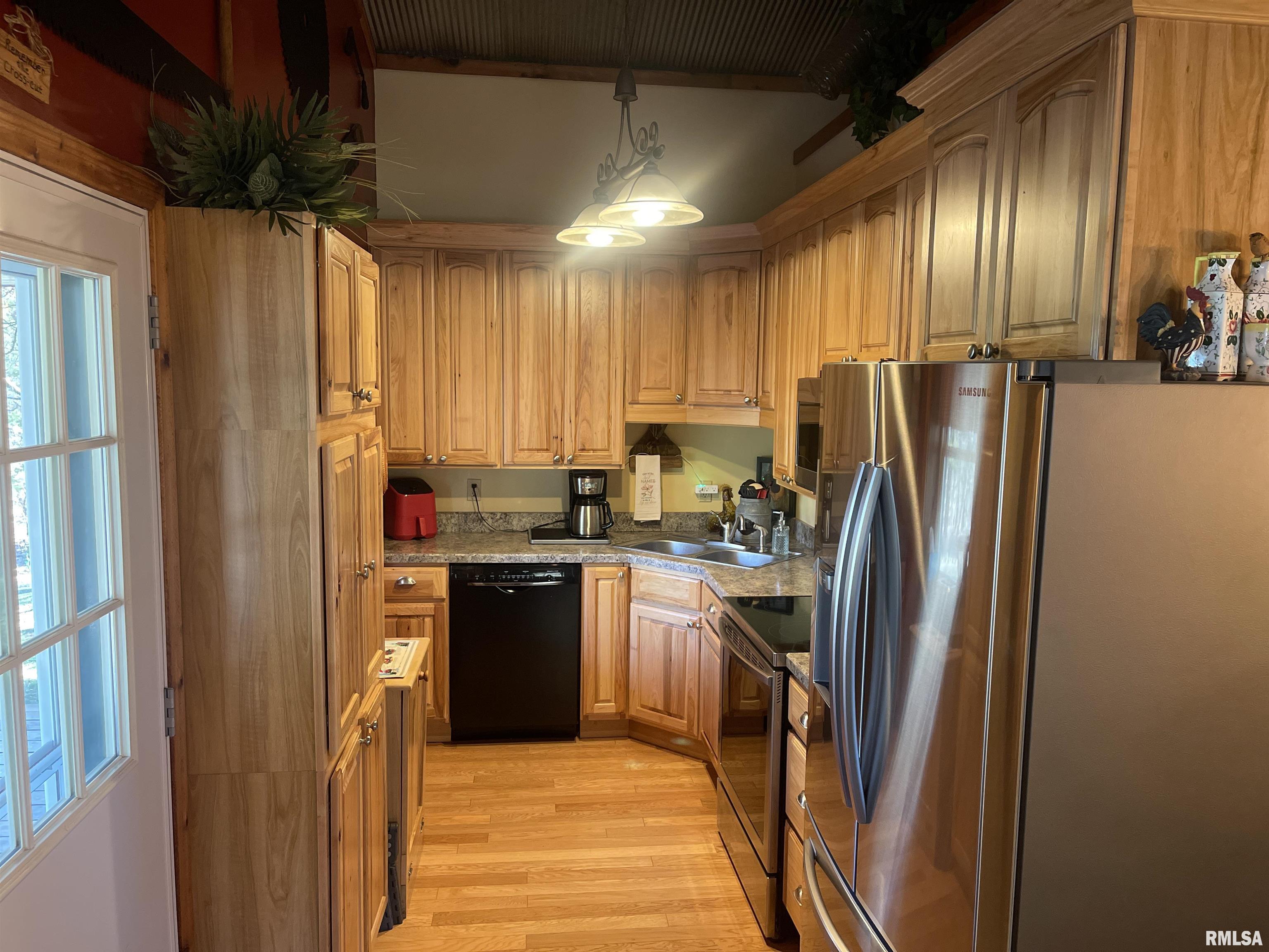 233 Sulphur Springs Road Golconda, IL 62938 - Photo 14 of 98 Gallery Image 14