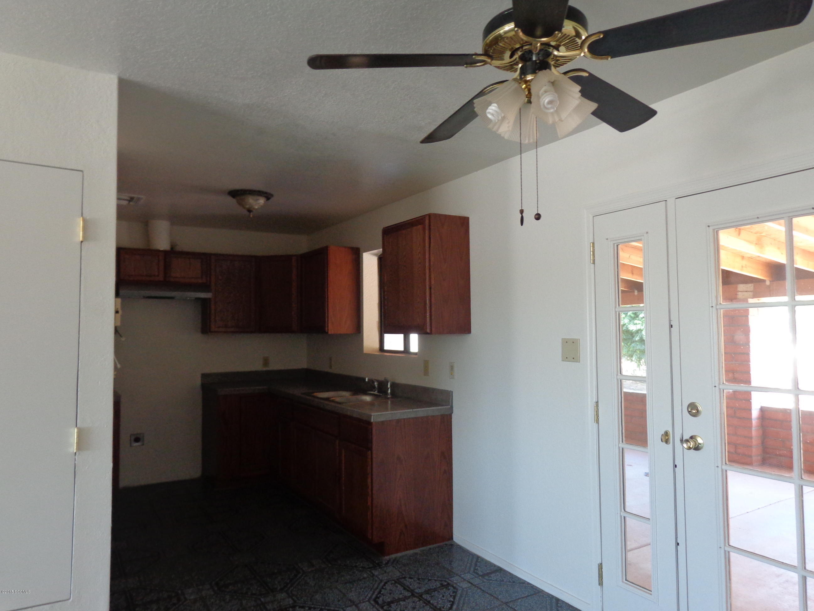452 Aleta Court Rio Rico, AZ 85648 - Photo 4 of 11