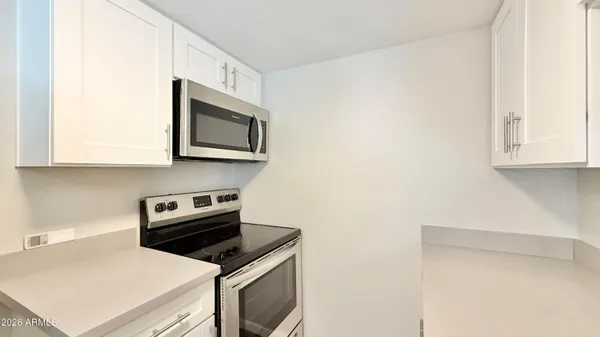 $925 | 44 East Roanoke Avenue, Unit 8, Phoenix, AZ 85012
