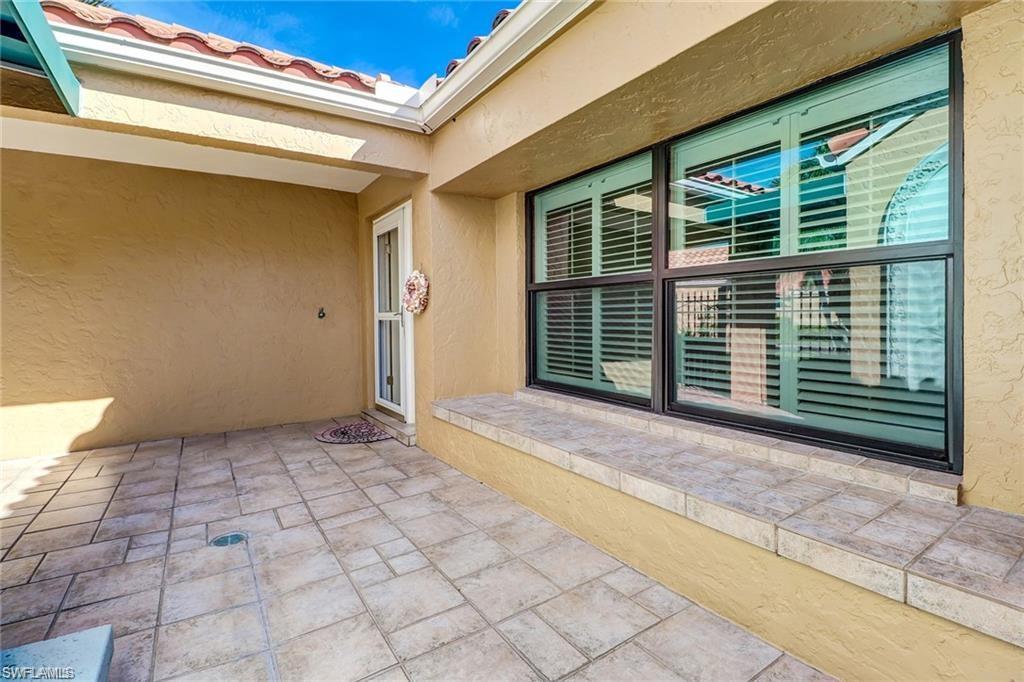 810 Reef Point Circle Naples, FL 34108 - Photo 3 of 33 Gallery Image 3