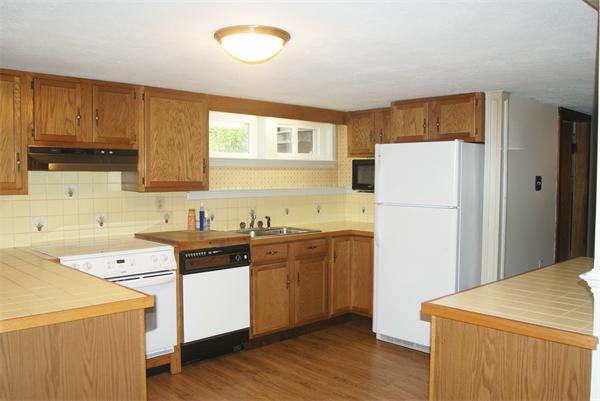 75 A F Putnam Road Charlton, MA 01507 - Photo 8 of 25 Gallery Image 8