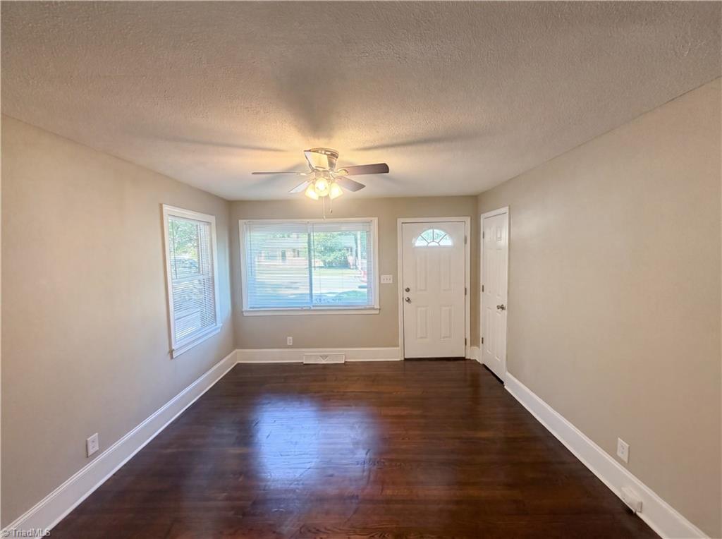 1428 Futrelle Drive High Point, NC 27262 - Photo 9 of 18