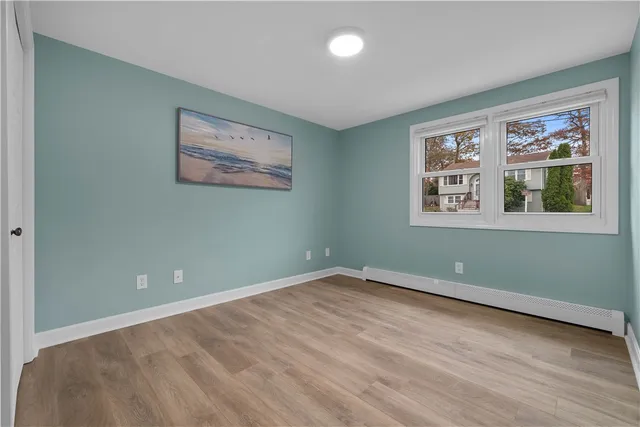 $425,000 | 5 Ichabod Lane, Westerly, RI 02891