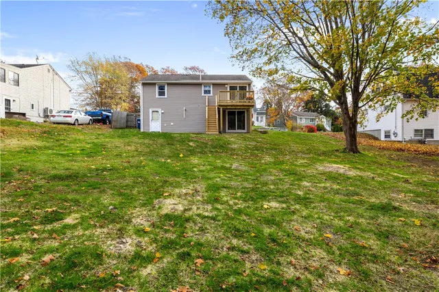 $425,000 | 5 Ichabod Lane, Westerly, RI 02891