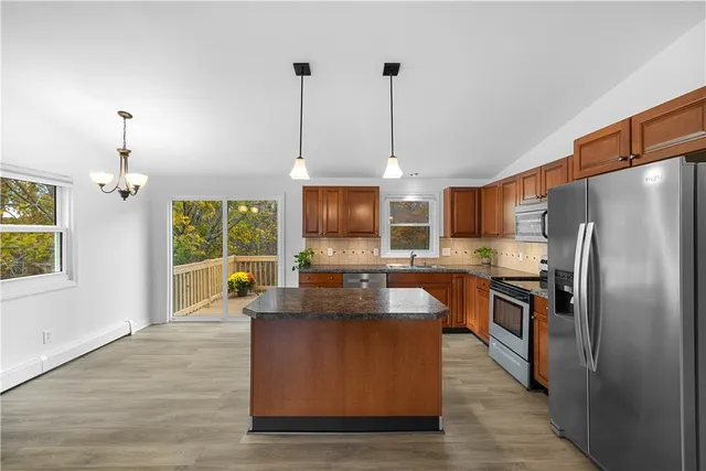 $425,000 | 5 Ichabod Lane, Westerly, RI 02891