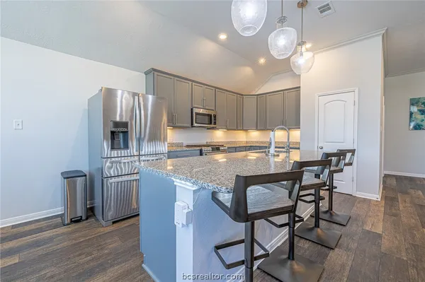 $3,000 | 5129 Maroon Creek Drive, Bryan, TX 77802