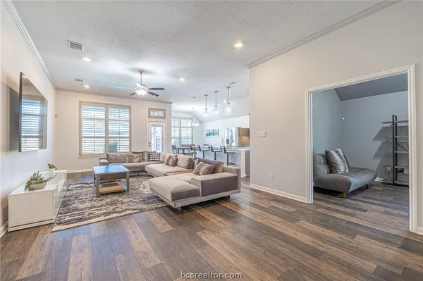 $3,000 | 5129 Maroon Creek Drive, Bryan, TX 77802