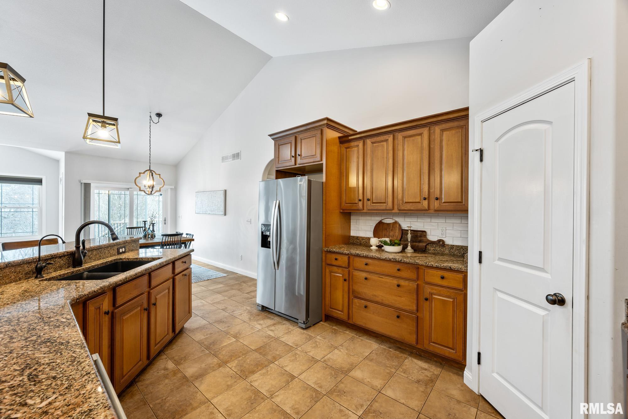 11015 North Country Ridge Lane Dunlap, IL 61525 - Photo 15 of 58 Gallery Image 15