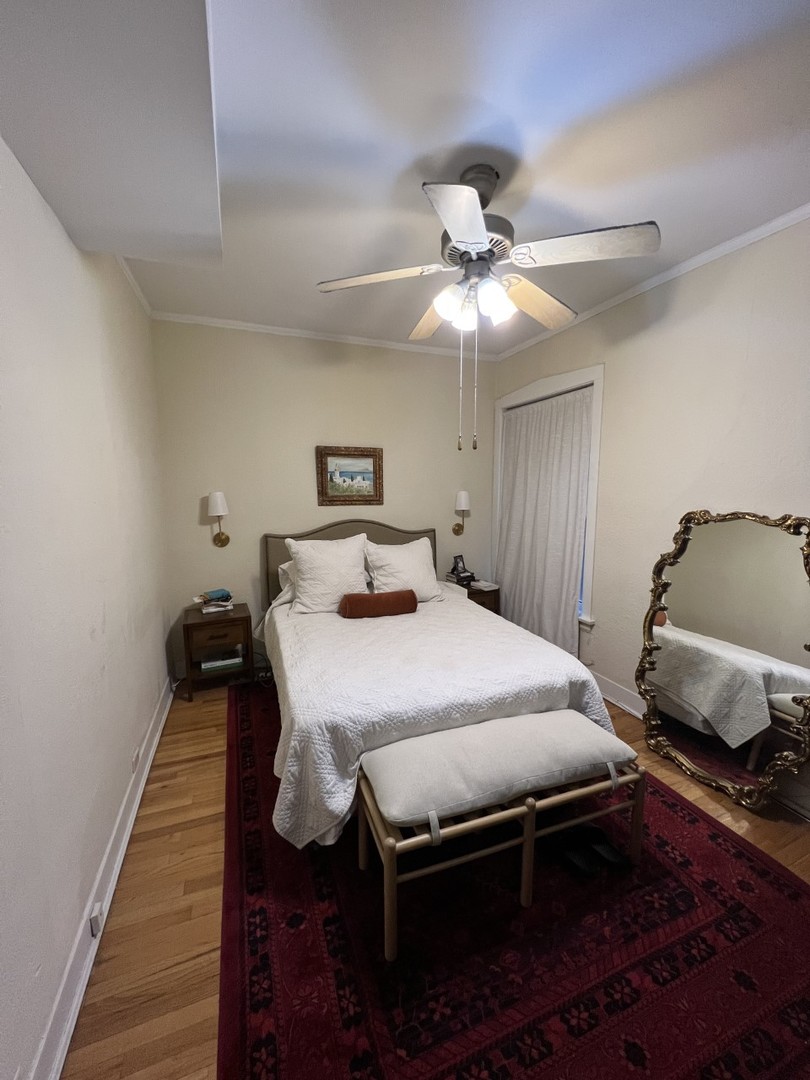 1516 West Addison Street, Unit 1W Chicago, IL 60613 - Photo 5 of 14