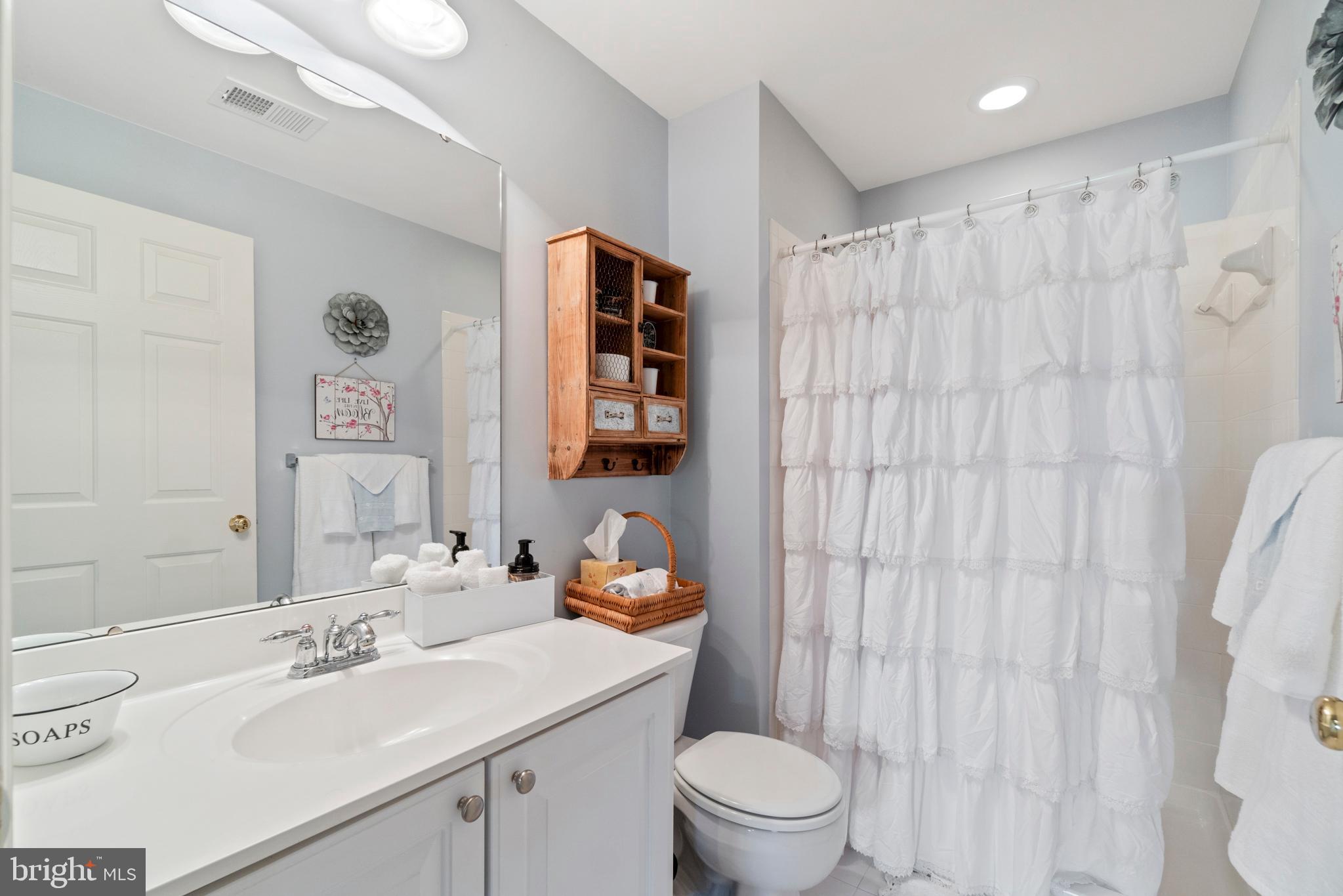 4650 Spring Run Road Warrenton, VA 20187 - Photo 44 of 58 Bathroom 4