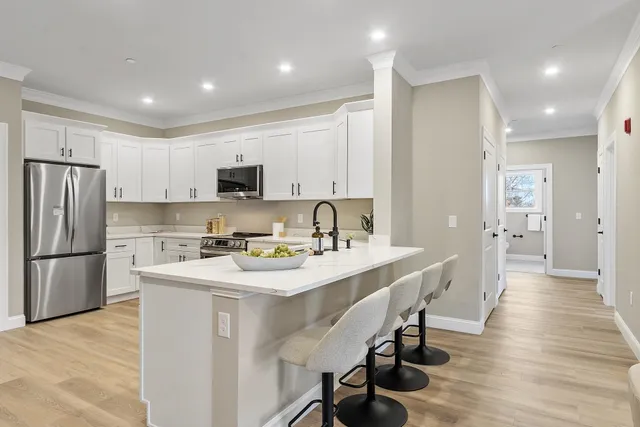 $499,900 | 10100 South Willow Street, Unit 313, Manchester, NH 03109