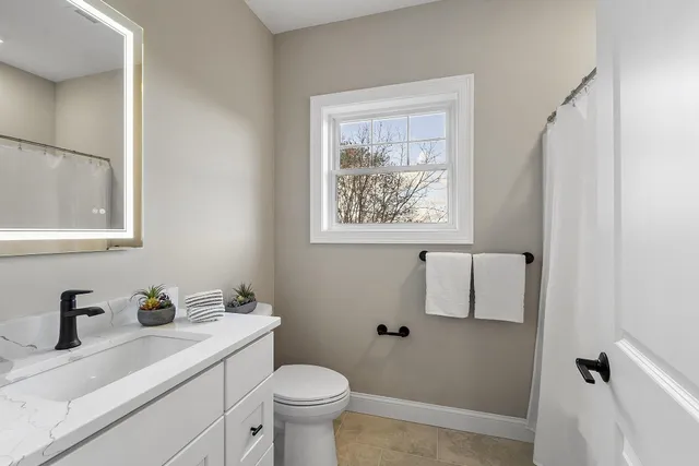 $499,900 | 10100 South Willow Street, Unit 313, Manchester, NH 03109