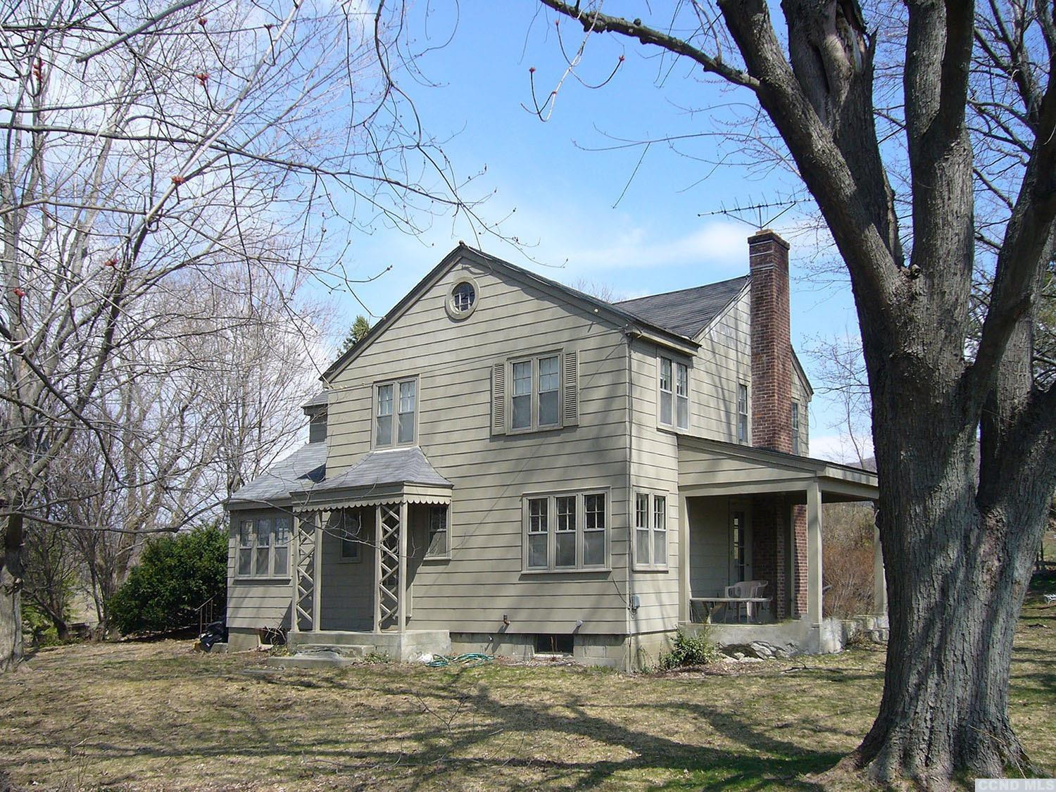 1950s four bedroom farmhouse