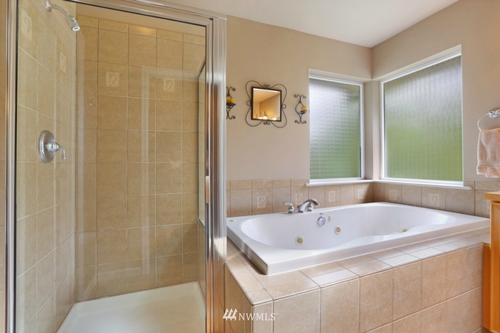 23431 45th Avenue Southeast Bothell, WA 98021 - Photo 12 of 20