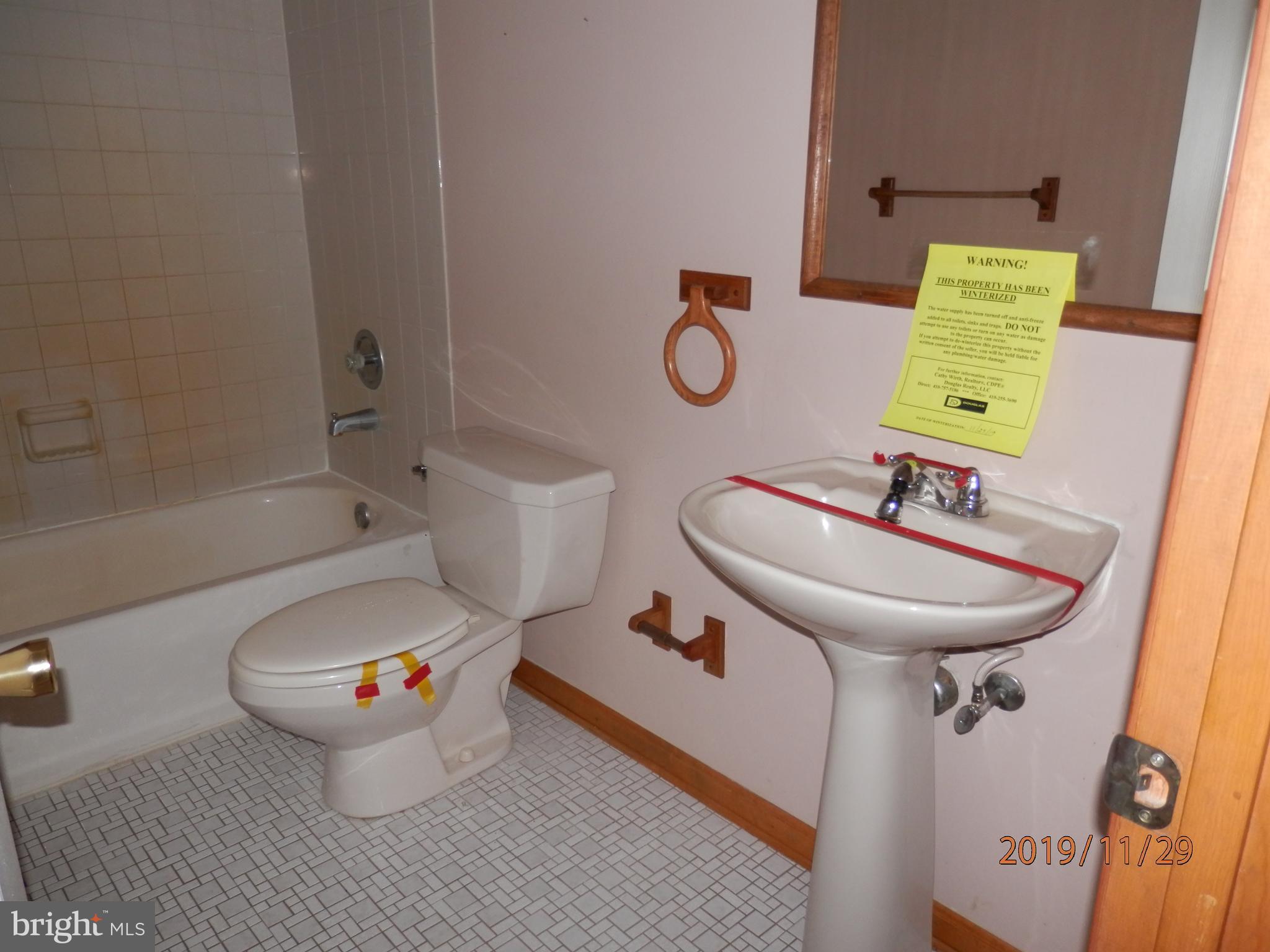 133 Long Point Road Stevensville, MD 21666 - Photo 11 of 36 Upper Level Full Bath