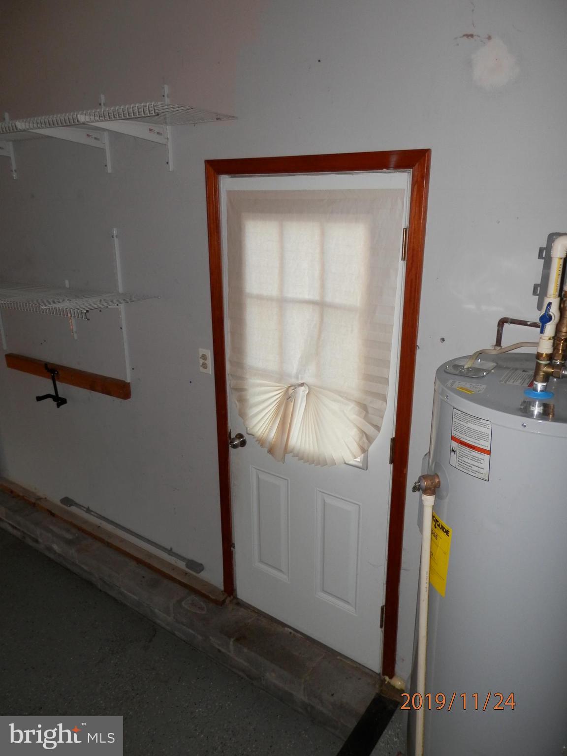 133 Long Point Road Stevensville, MD 21666 - Photo 12 of 36 Garage