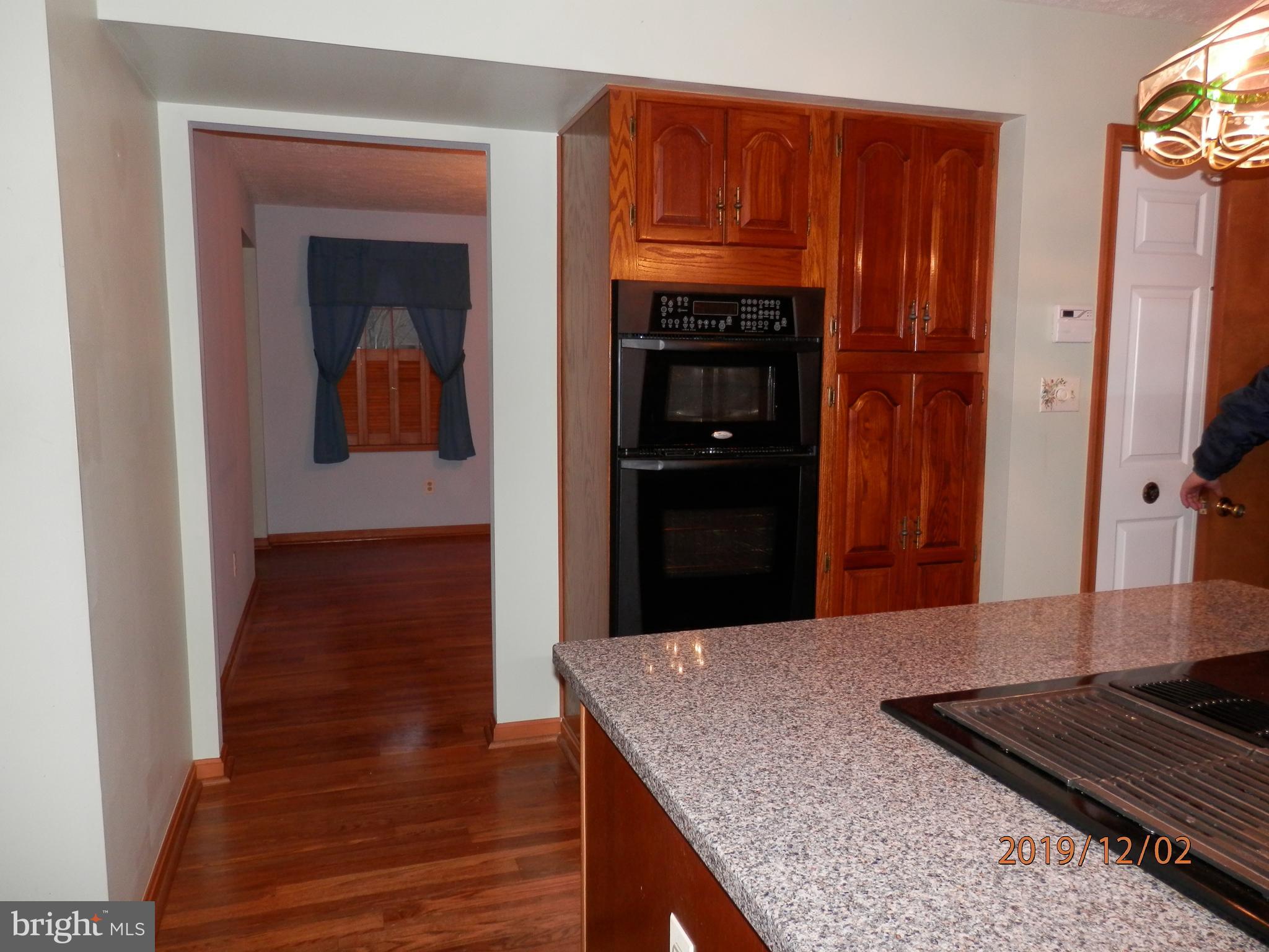133 Long Point Road Stevensville, MD 21666 - Photo 15 of 36 Wall oven and microwave