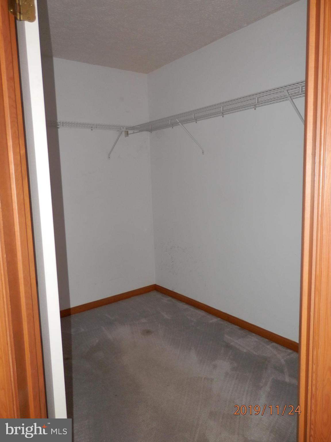 133 Long Point Road Stevensville, MD 21666 - Photo 21 of 36 Master walk-in closet