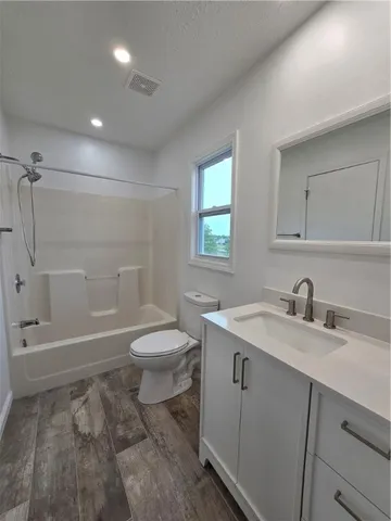 $2,600 | 51 Grangerford Heights, Henrietta, NY 14586