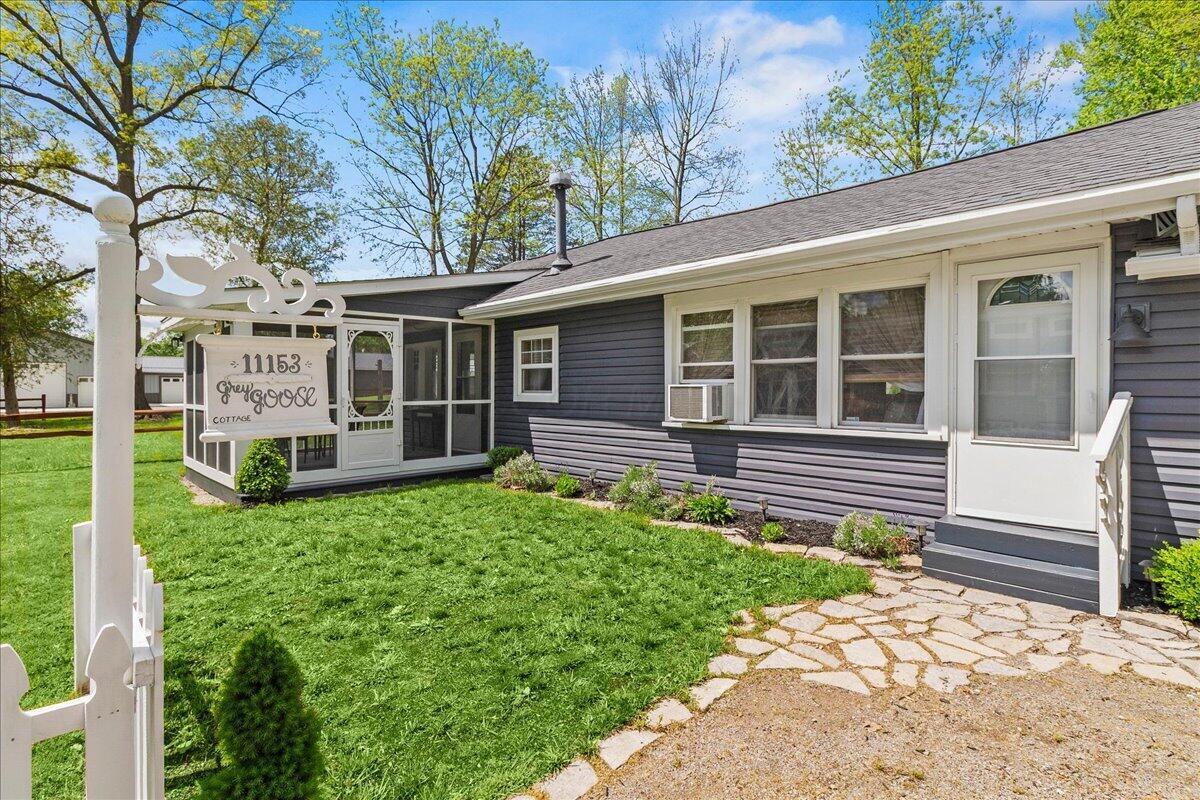 11153 Tecumseh Path Lakeview, OH 43331 - Photo 6 of 54
