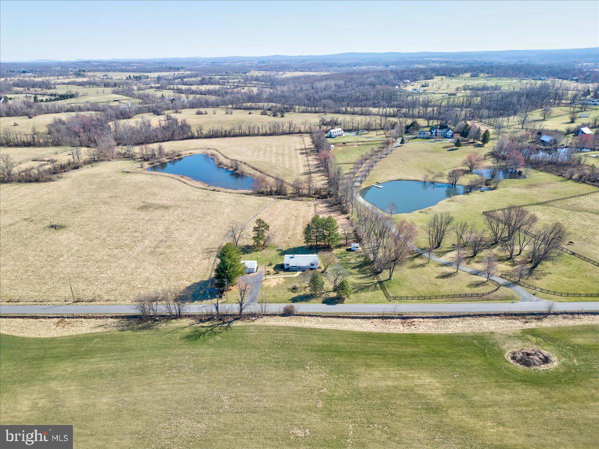 34358 Bloomfield Road Bluemont, VA 20135 - Photo 49 of 53 Loudoun Countryside at its finest-