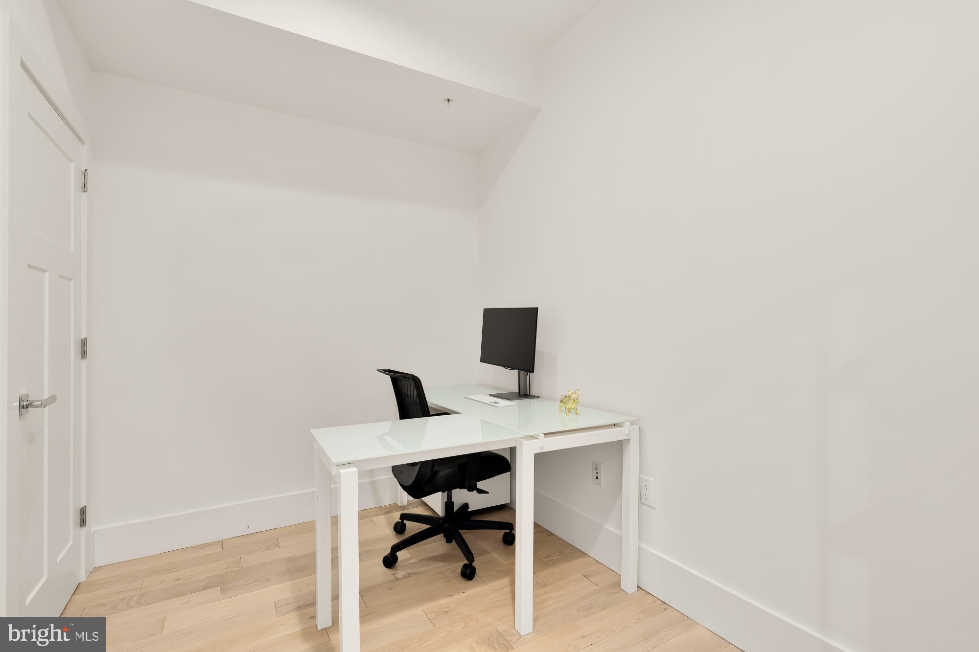 1230 Fairmont Street Northwest, Unit 2 Washington, DC 20009 - Photo 22 of 43