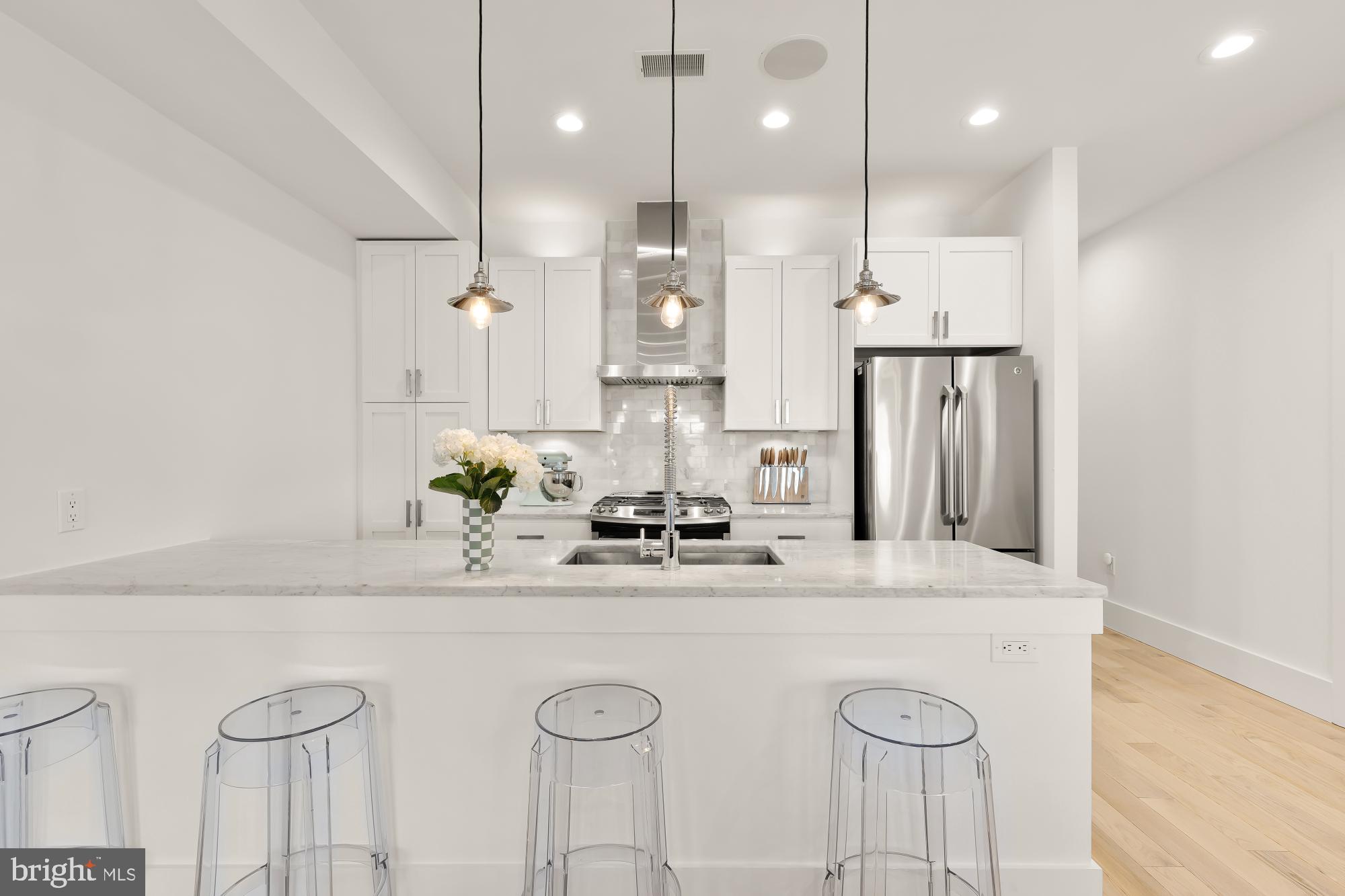 1230 Fairmont Street Northwest, Unit 2 Washington, DC 20009 - Photo 3 of 43