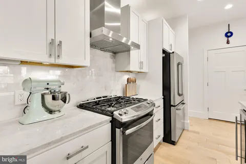$849,000 | 1230 Fairmont Street Northwest, Unit 2, Washington, DC 20009