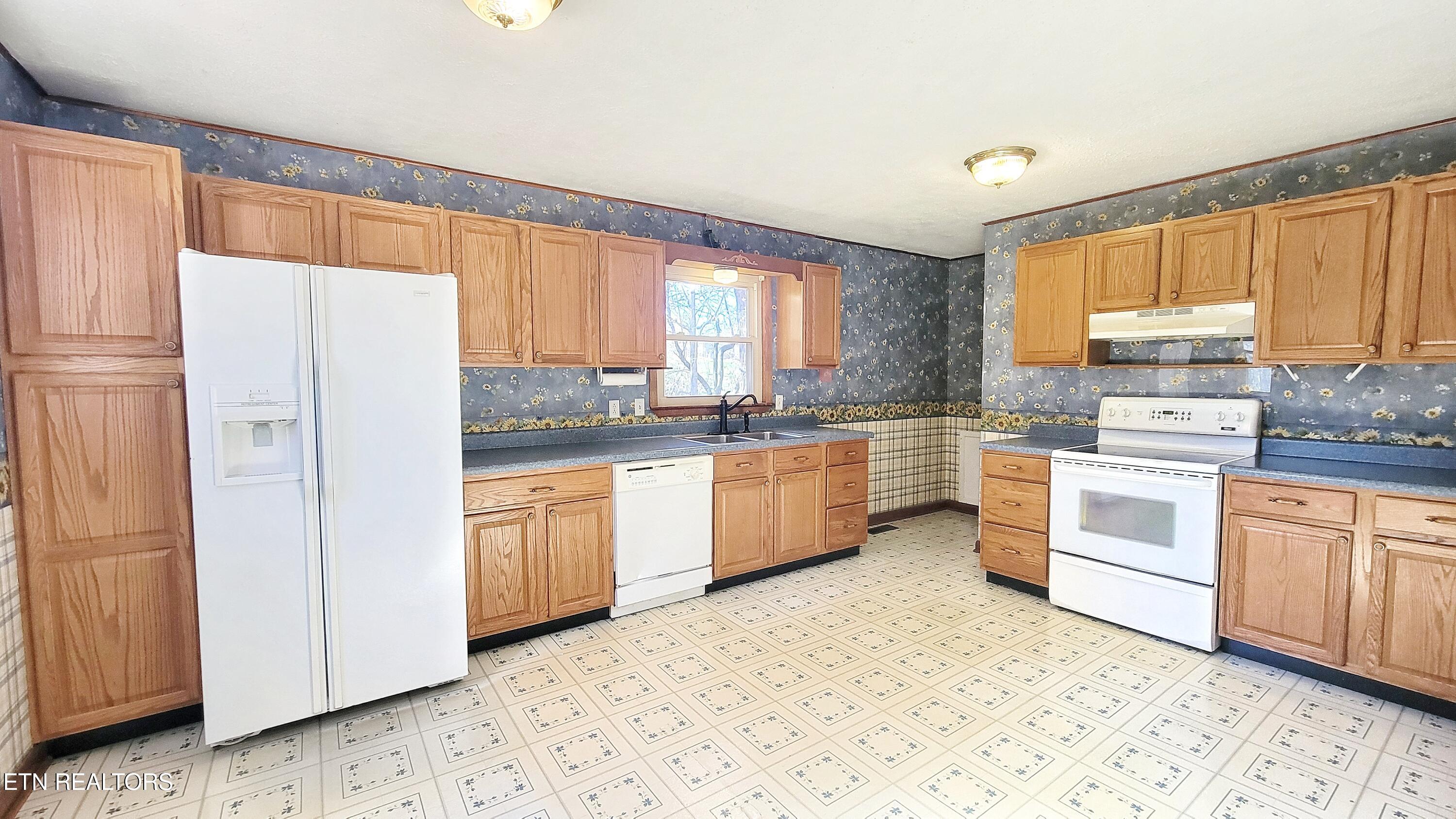 35 McDonald Road Midway, TN 37809 - Photo 7 of 30 LARGE KITCHEN
