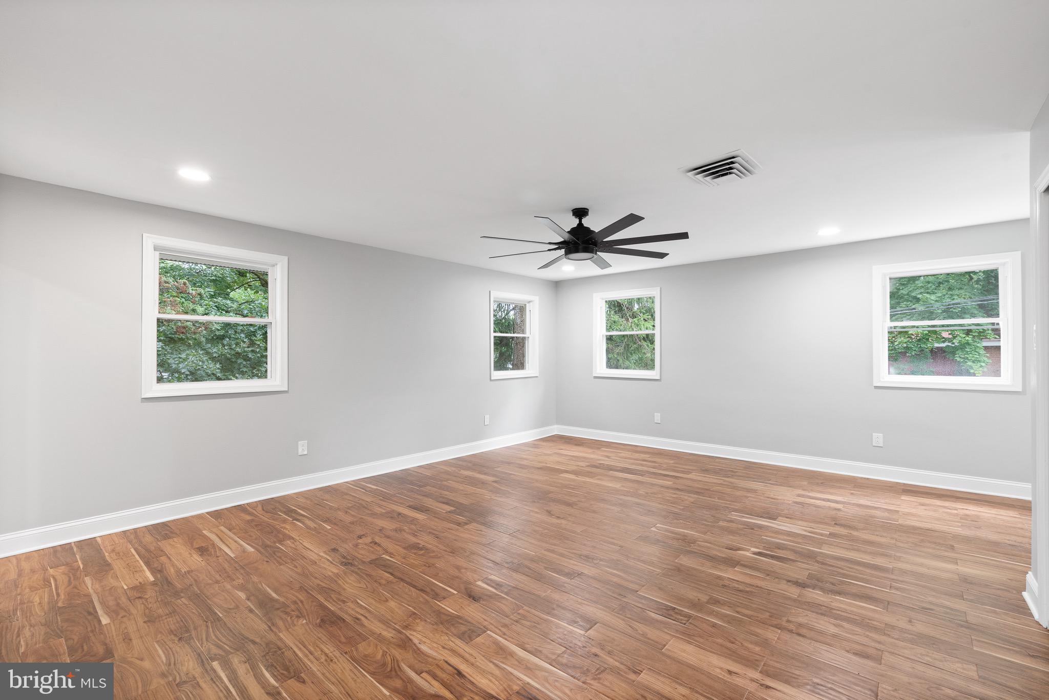 111 Yew Road Cheltenham, PA 19012 - Photo 16 of 38