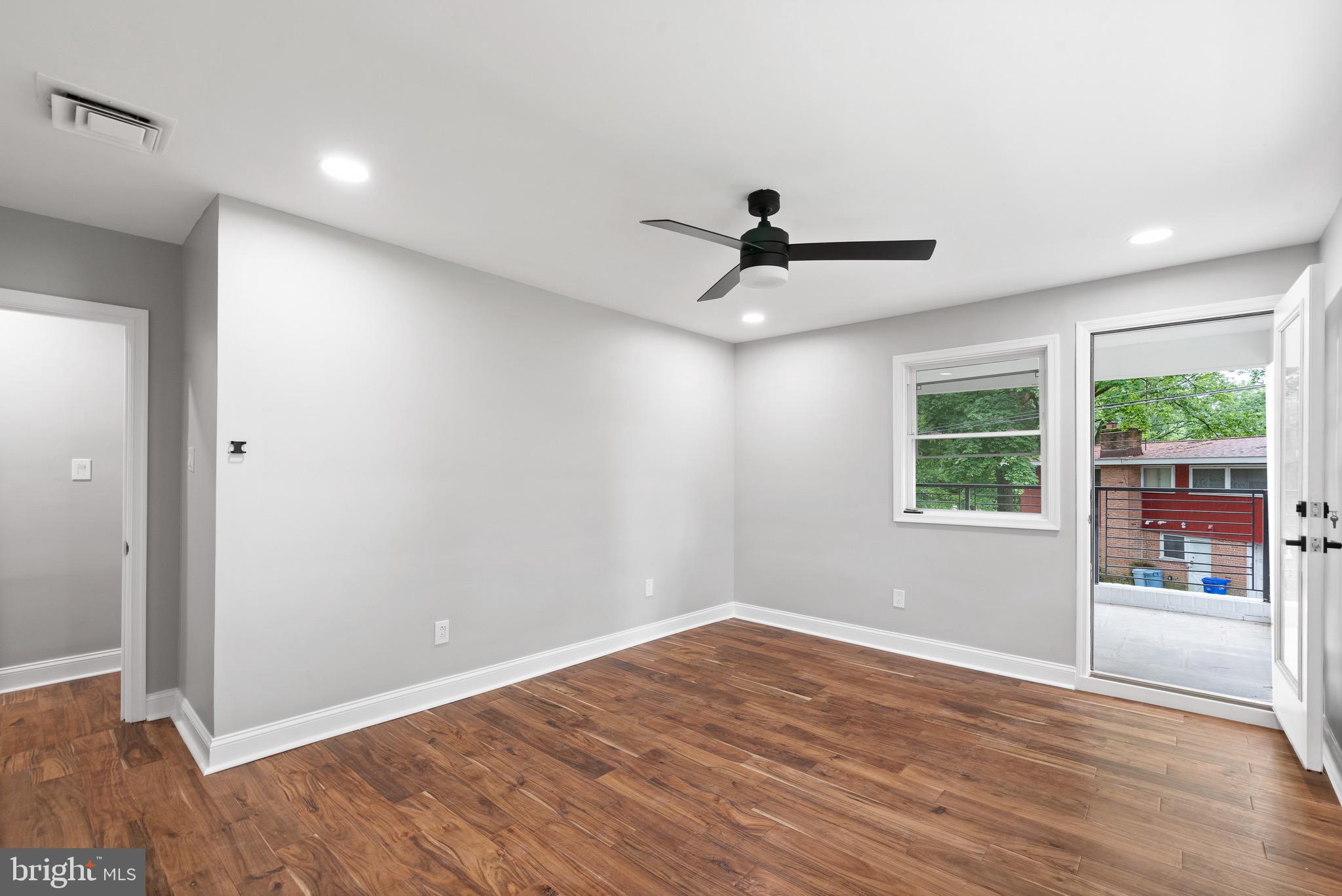 111 Yew Road Cheltenham, PA 19012 - Photo 19 of 38