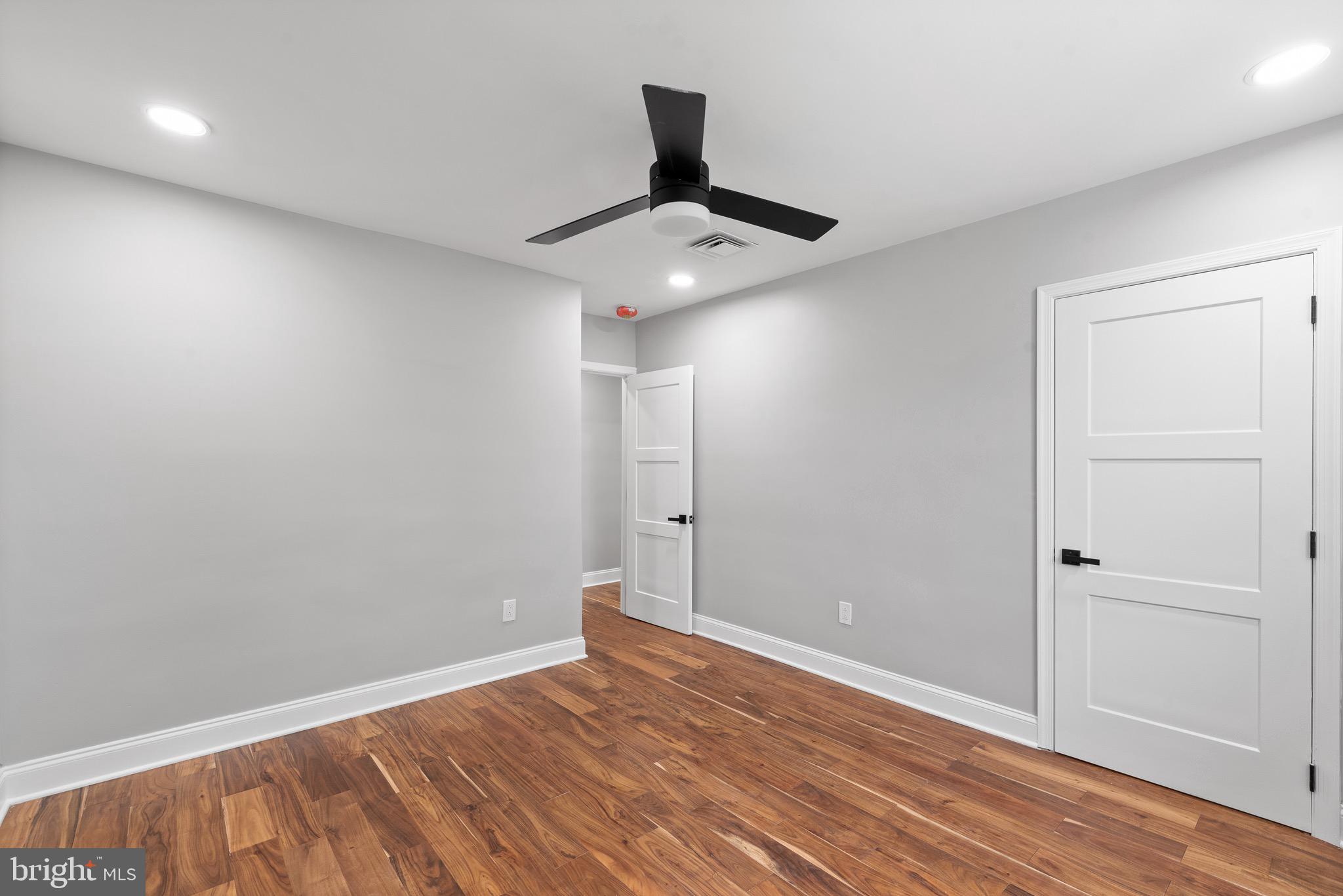 111 Yew Road Cheltenham, PA 19012 - Photo 23 of 38