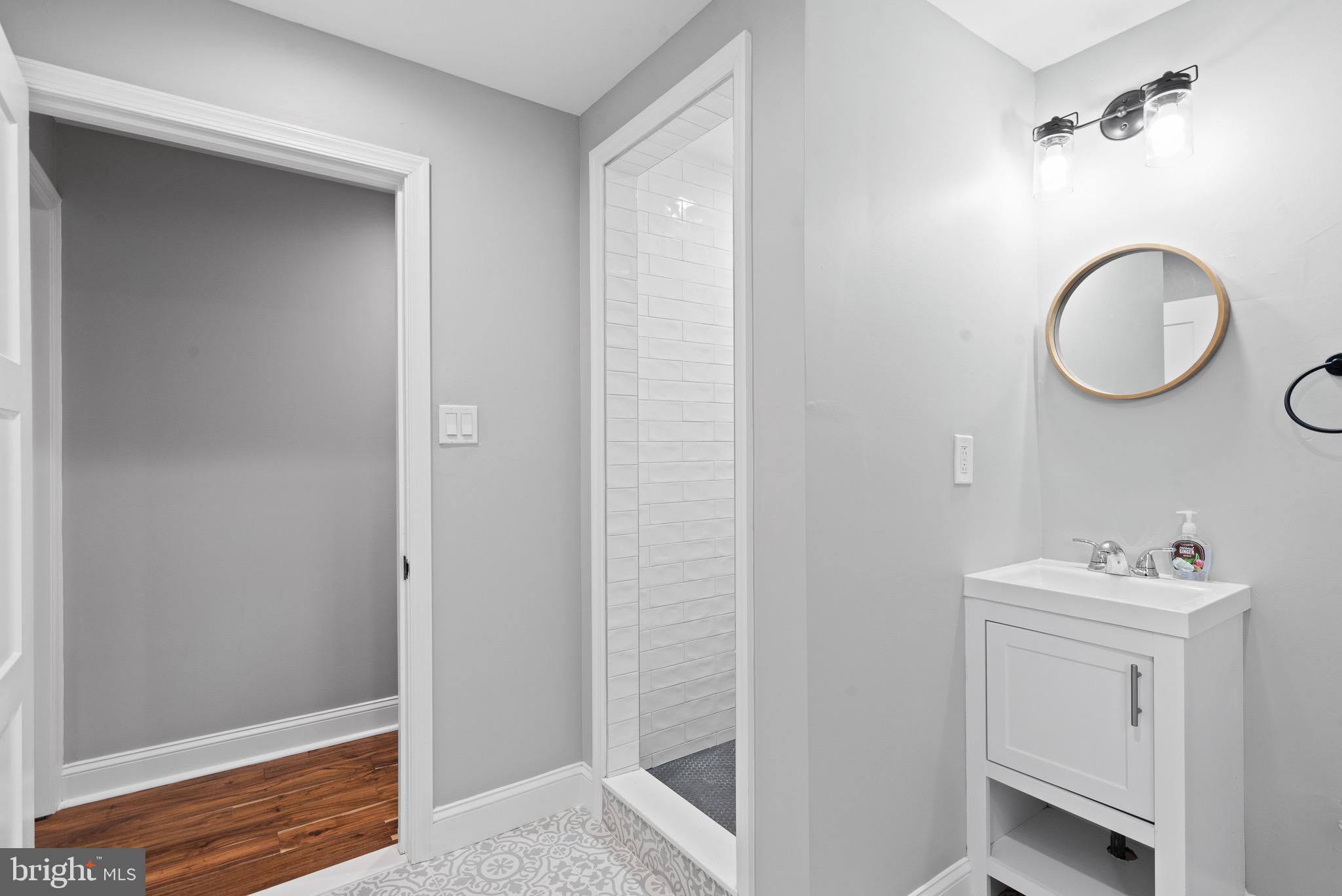 111 Yew Road Cheltenham, PA 19012 - Photo 32 of 38