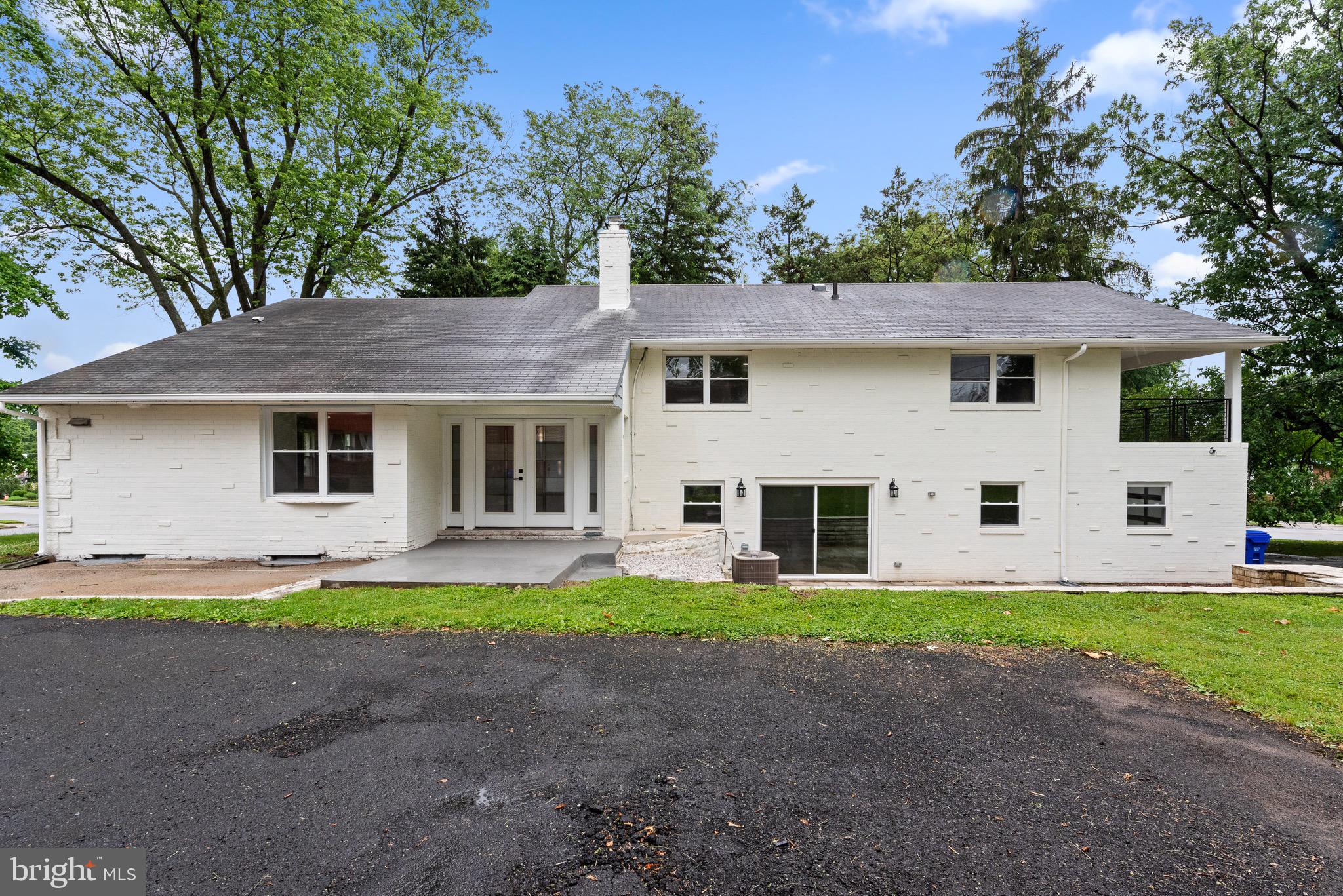 111 Yew Road Cheltenham, PA 19012 - Photo 35 of 38
