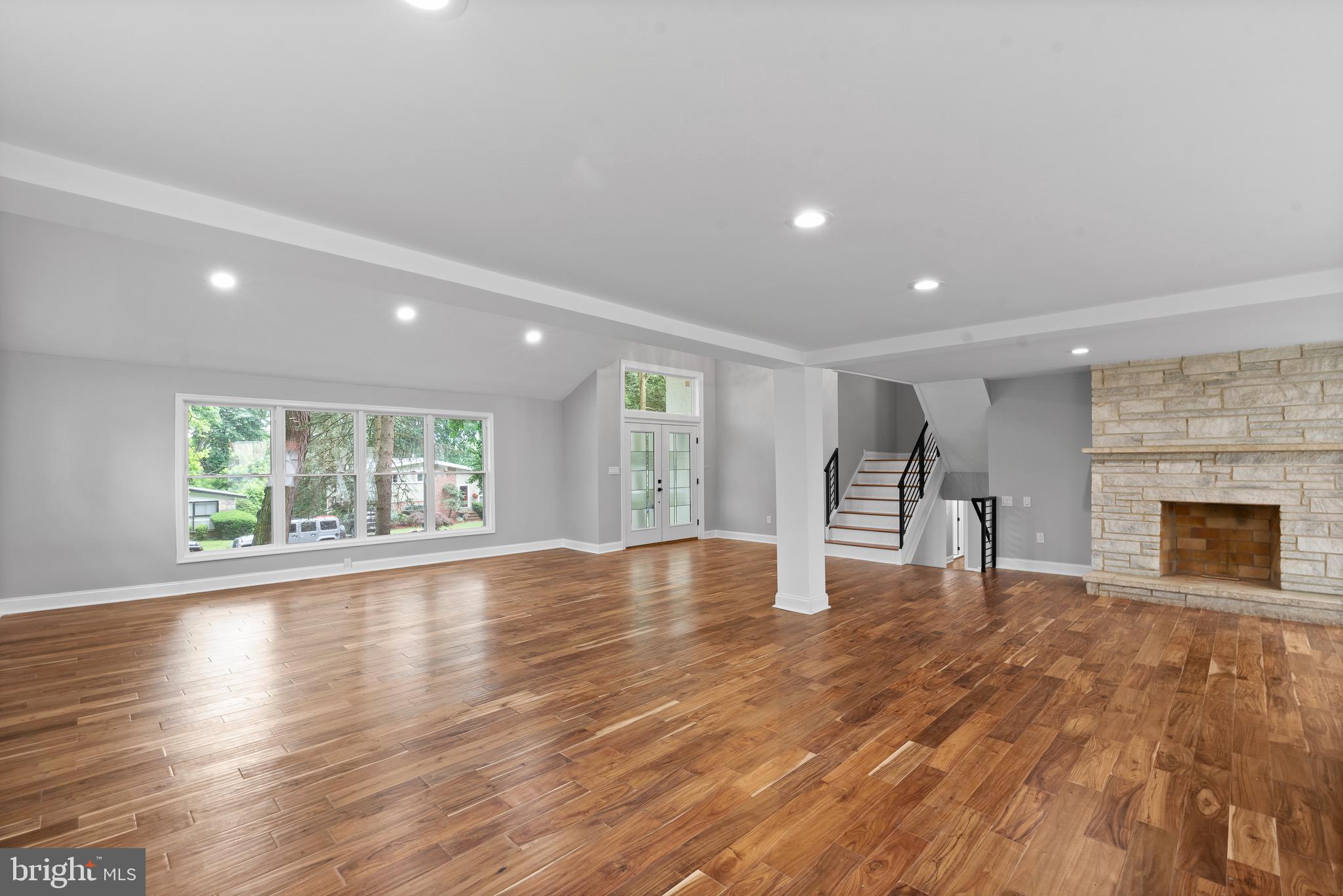 111 Yew Road Cheltenham, PA 19012 - Photo 7 of 38
