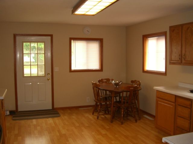 216 East Main Street Atkinson, IL 61235 - Photo 6 of 13 Gallery Image 6